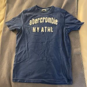 Boys M Abercrombie kids tee